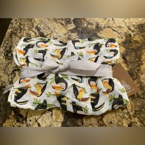 Angel Dear TOUCAN print muslin baby swaddle 47”x47” - Brand new